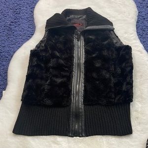 New York YOKI womens vest size medium